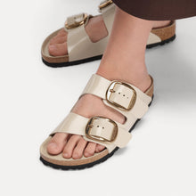 Load image into Gallery viewer, BIRKENSTOCK Arizona Big Buckle High Shine Oyster Leather Patent Slides