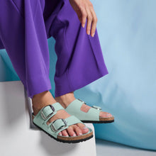 Load image into Gallery viewer, BIRKENSTOCK Arizona Big Buckle High Shine Surf Green Leather Slides