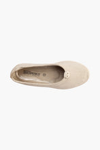 Load image into Gallery viewer, ARCOPEDICO Cabrera Seashell Ivory Ladies Ballet Flat