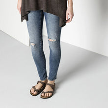 Load image into Gallery viewer, BIRKENSTOCK Mayari BF Mocca Thong