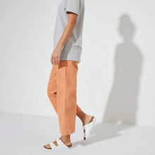 Load image into Gallery viewer, BIRKENSTOCK Arizona White Pebble Leather Slides with White Buckle