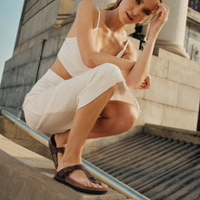 Load image into Gallery viewer, BIRKENSTOCK Gizeh Habana Oiled Leather Thong