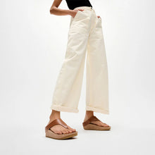 Load image into Gallery viewer, Fitflop Lulu Lux Tan Graphic Weave Leather Toe-Post Sandals
