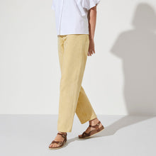 Load image into Gallery viewer, BIRKENSTOCK Kumba Cognac Oiled Leather Sandals