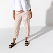 Load image into Gallery viewer, BIRKENSTOCK Arizona Black Smooth Leather Slides