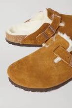 Load image into Gallery viewer, Birkenstock Shearling Mink Suede Clogs