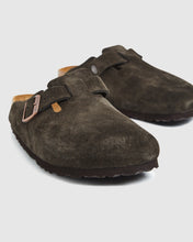Load image into Gallery viewer, Birkenstock Boston Mocca Suede with Softbed