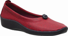 Load image into Gallery viewer, Arcopedico L1 Ballet Flat Red