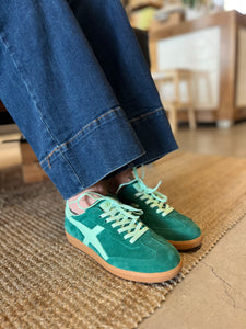 GOODSOLE Crossroads Sneaker in Green/Mint Suede