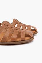 Load image into Gallery viewer, SILVER LINING Betsy Closed Toe Leather Sandal in Camel

