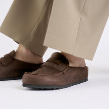 Load image into Gallery viewer, BIRKENSTOCK Naples Wrapped Habana Oiled Leather Clog

