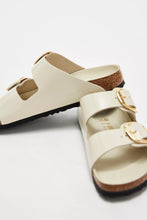 Load image into Gallery viewer, BIRKENSTOCK Arizona Big Buckle High Shine Ecru Leather Patent Slides
